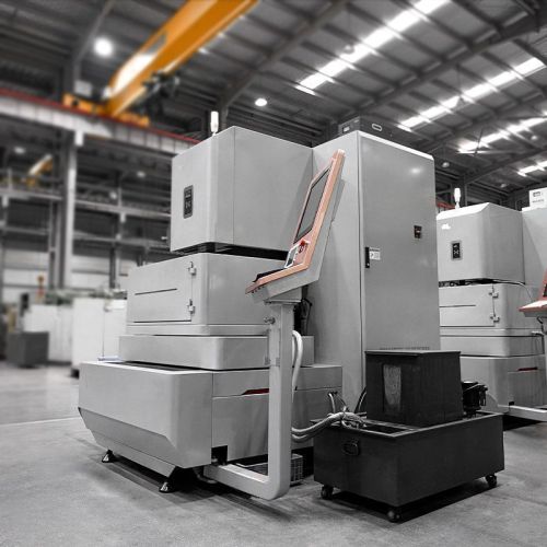 EDM mid-speed Wire Cutting Machine, Model No. : HY420SY-PL