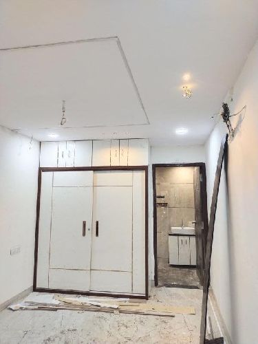 Powder Coated Wood Non Breakable Almirah