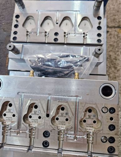 Electric Injection Moulding Moulds, Brand Name : PK