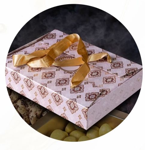 Imperial Tasting Trunk Gift Box Modern