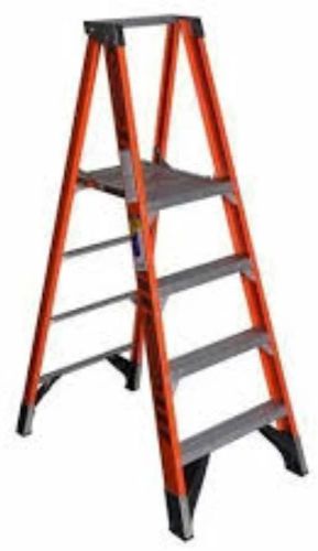 Dewalt Fiberglass Step Extension Ladders for Industrial
