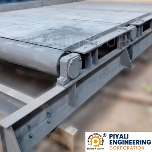 Mild Steel Conveyor Table, Color : Gray