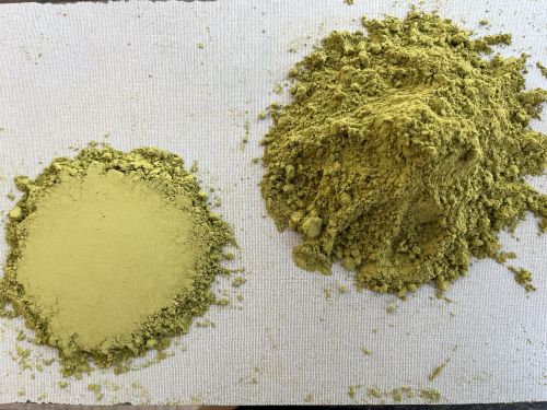 Natural henna powder Form : Powder