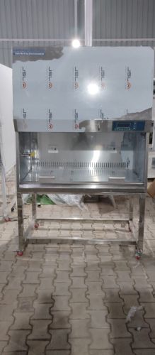 Polished Aluminium Single Door SS 304 Bio Safety Cabinet CO2