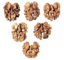 Walnut kernels, Calories : 654/100gms