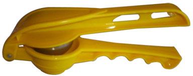 Plastic Lemon Squeezer, Packaging Type : Yellow for Kitchen