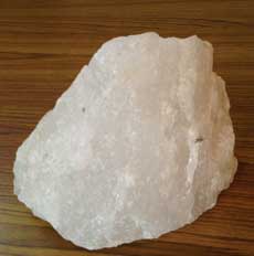 Quartz Lumps, Grade : Industrial Grade