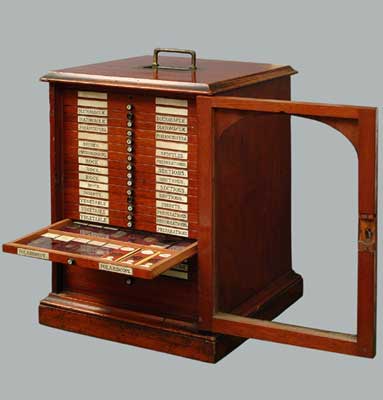 MICROSCOPE SLIDE CABINET