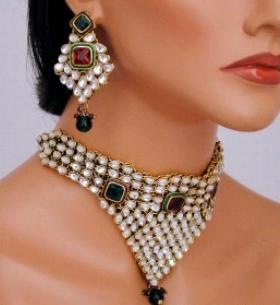 Polished Costume Jewelry, Packaging Type : Fabric Bag, Plastic Box, Plastic Packet, Velvet Box