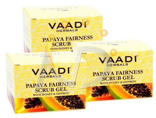 Papaya Fairness Scrub With Honey & Saffron