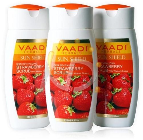 Strawberry Body Lotion, For Home, Parlour, Gender : Unisex