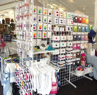 Freestanding Grid Panels With Diverse Heavy Duty Bases