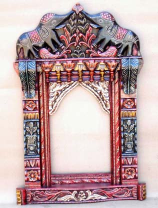 Polished Wooden Jharokha, Feature : Fine Finish, Termite Resistance