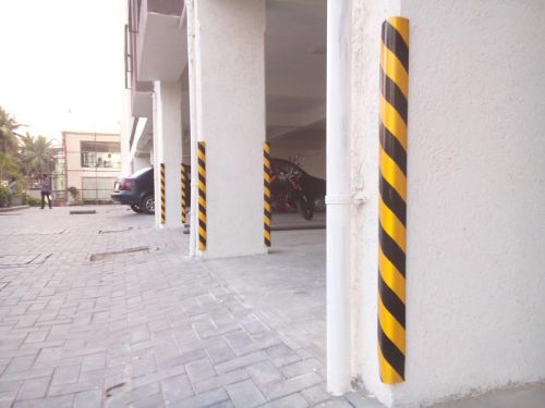 Acute Rubber Column Guard, Size : 60*60*800mm