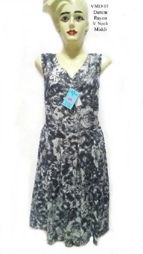 Maambe Wears Denim Rayon Rayon Ladies Midi Dress, For Casual Formal, Supply Type : Immediate