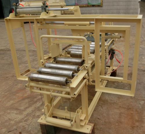 Double Brick Strip Pushing Cutting Machine