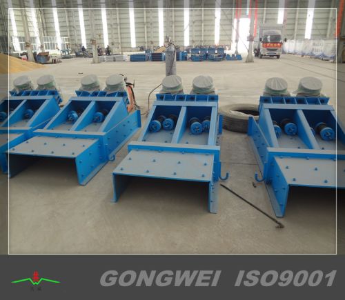 Vibrating Feeder, Material : Mild Steel