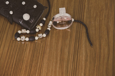 Ground Source Heat Dedicated Mable Similar Laminate Flooring