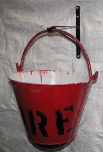 Round Metal Fire Bucket, For Domestic, Industrial, Pattern : Plain