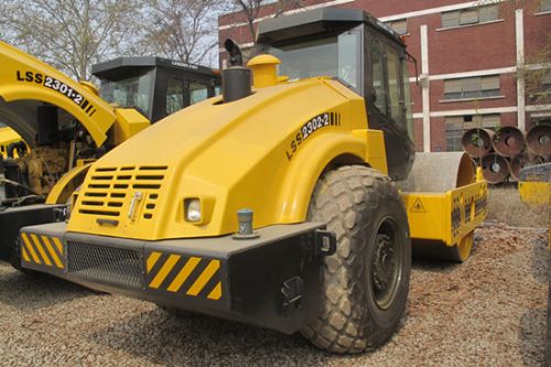 23 Tons Single Drum Vibratory Road Levelling Machine