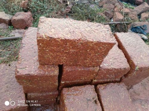 Machine Cut Laterite Chira Jambha Stone, Color : Red