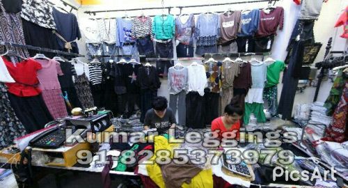 Designer Tops, Neck Style : Round Neck