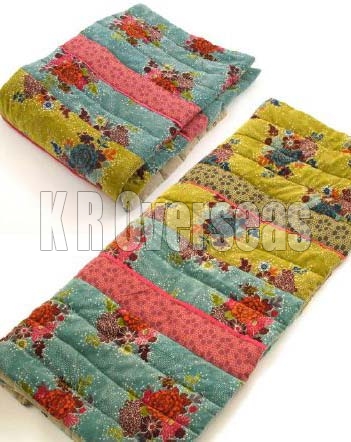 Cotton Quilts, For Home Use, Hotel Use, Packaging Type : Plastic Laminated Bags, PP Bags