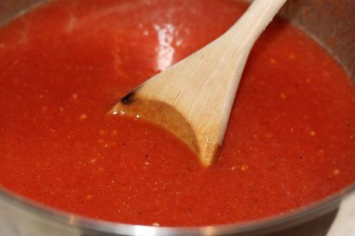 Tomato Puree, For Cooking, Taste : Sour