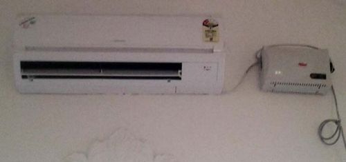 Split air conditioner