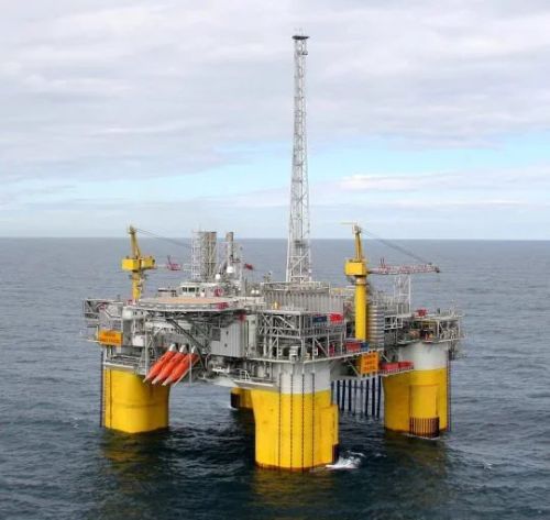 Crude oil, Packaging Size : 80-100L