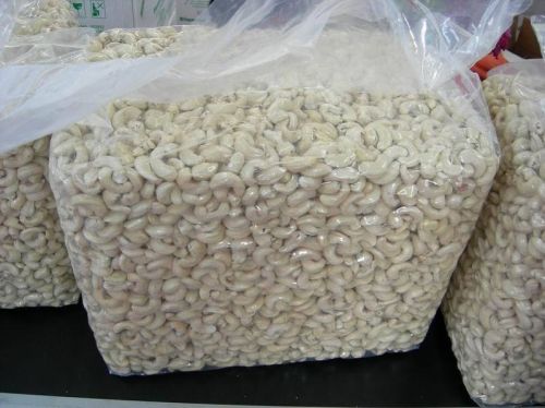 Cashew nuts, Packaging Type : Plastic Packet