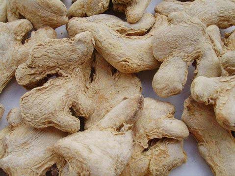 Natural Dried Split Ginger, Packaging Type : Gunny Bags, Jute Bags