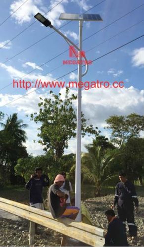 Solar Panel Lighting Pole