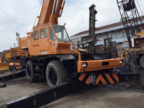 Rough Terrain Cranes