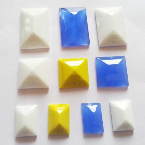 Square & Baguette Glass Stones, For Garment, Art, Shoes, JEWELLERY, Color : WHITE, YELLOW, BLUE