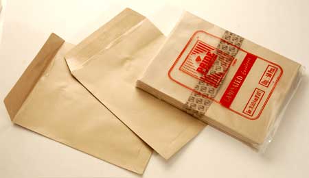 Rectangular LPE-01 Laminated Paper Envelopes, For Courier Use, Feature : Colorful Pattern