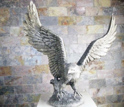 Polished Ceramic Vulture Sculpture, For Gifting, Packaging Type : Carton Box, Thermocol Box