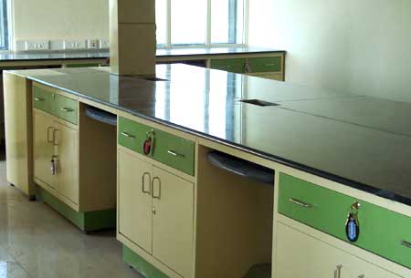 Laboratory Work Benches