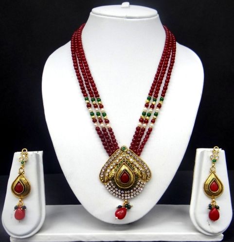 Dylan Center Pendent Pearl Mala Set, Color : Marron+Green