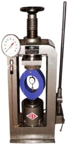 Manually Operated Cube Testing Machine