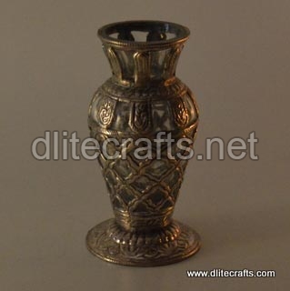 Glass Wth Metal Flower Vase, For Home Decor, Feature : Decoretive