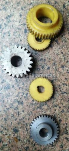 Nylon and Bevel Gears, Shape : Round