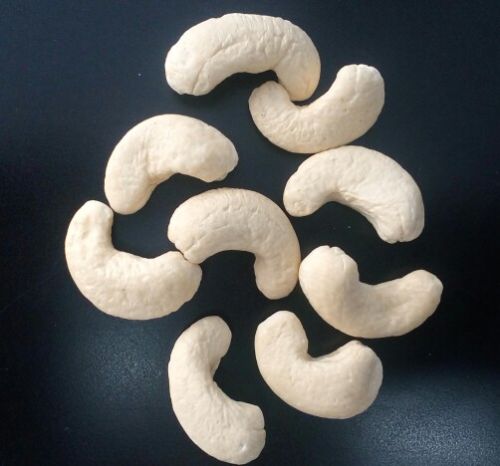 W320 (Whole) Cashew Kernels