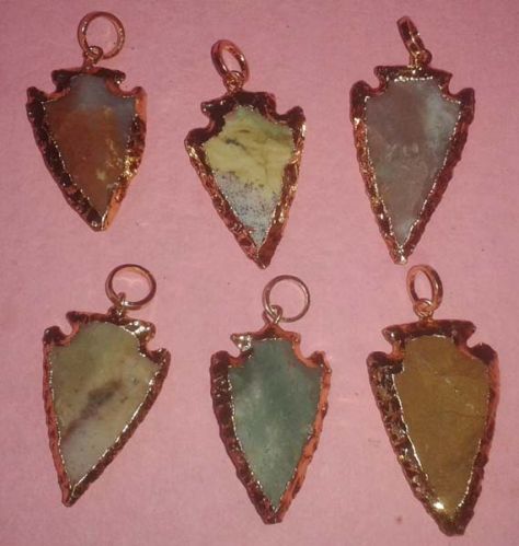 Natural Agate Stone Arrowhead Pendal