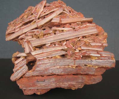 Bauxite ore, Condition : Crushed Lumps, Packaging Type : Natural Red