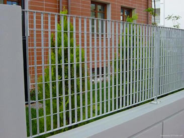 Swage-locked Grating