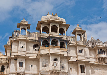 Udaipur Taxi Services