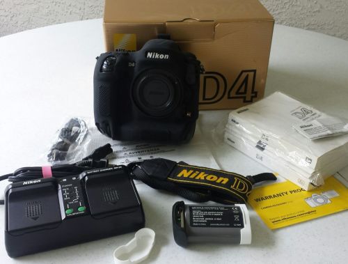 1180 Gr Nikon Camera, Style : Cool