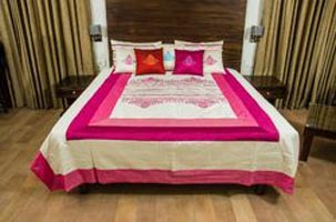 Designer bed sheets