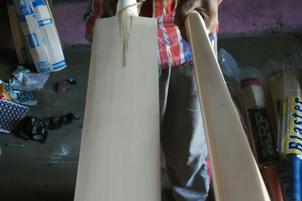 India Kasmir Cricket Bat, Size : Full